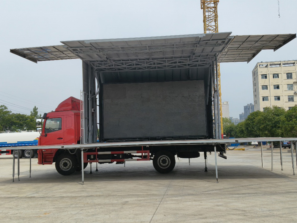 东风  6米5双面展开舞台车 后台带封闭式小屋