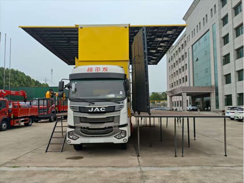 大型巡演专用舞台车 大台面大空间满足大型演出活动