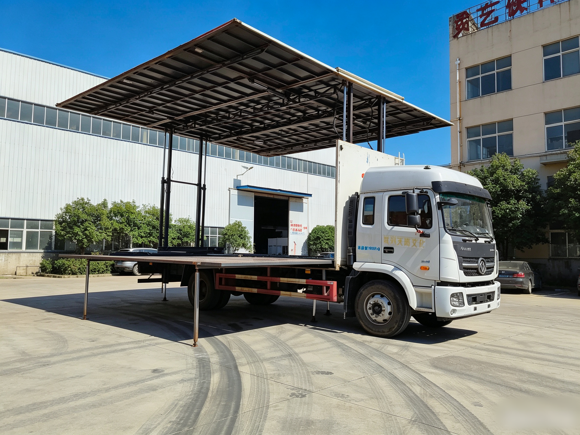 6米8双面展开舞台车