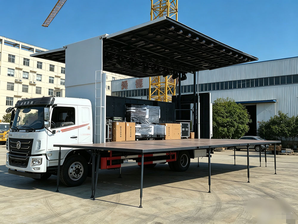 东风6米8双开舞台车